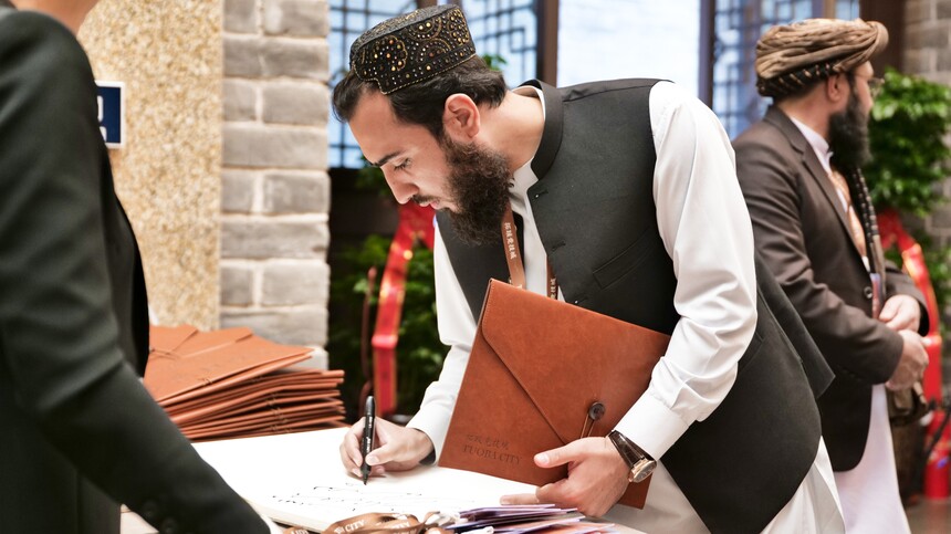 1761965203966165.jpg 1761965203966165.jpg